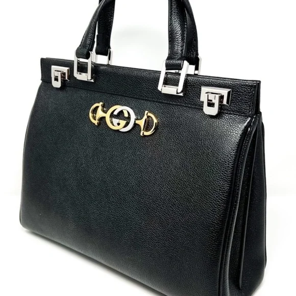 BrandNew-Black Grainy Leather Gold/Silver Bag Features A Push Lock Set - Picture 3 of 7